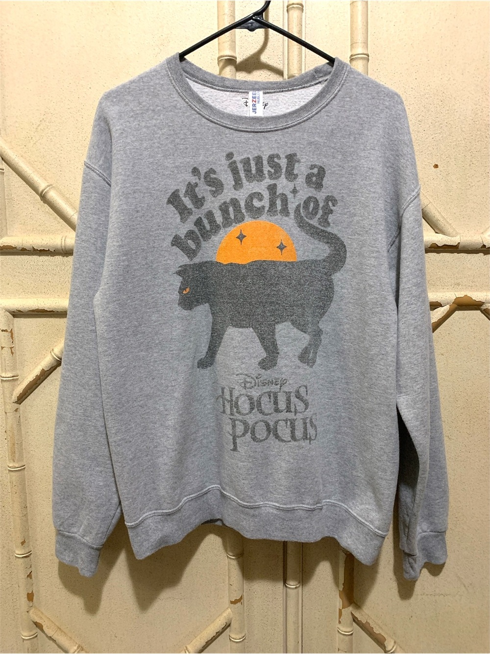 Distressed Hocus Pocus Binx Sweatshirt